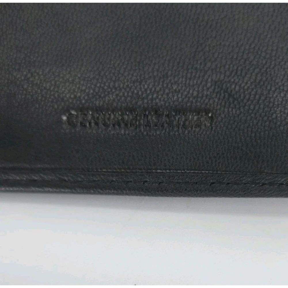 Royal Class Men's Black Genuine Leather Trifold Wallet 8 Card Slots Boxed 4.5 In